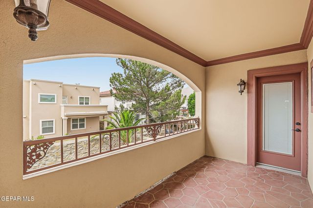 7291 Camino Del Sol Drive, El Paso, TX 79911