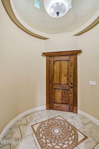 7291 Camino Del Sol Drive, El Paso, TX 79911