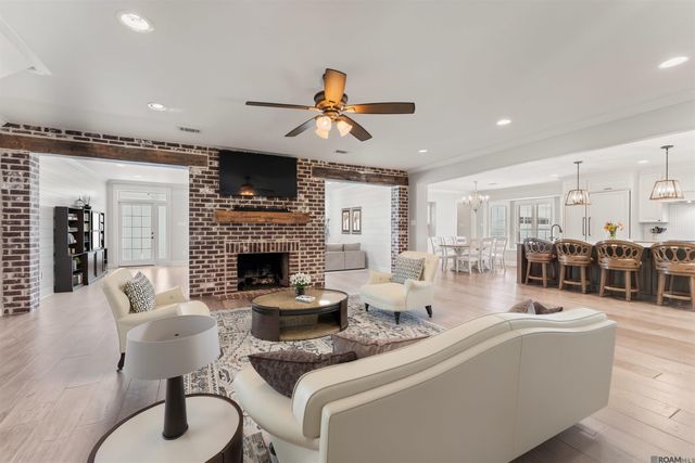 18115 Magnolia Bend Rd, Greenwell Springs, LA 70739