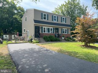 327 GARDEN AVE, Horsham, PA 19044