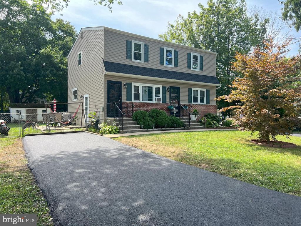 327 GARDEN AVE, Horsham, PA 19044