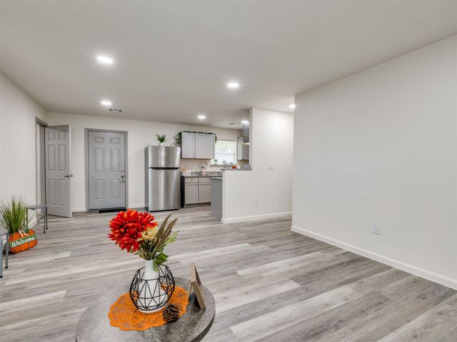 331 W 49th Street N, Tulsa, OK 74126