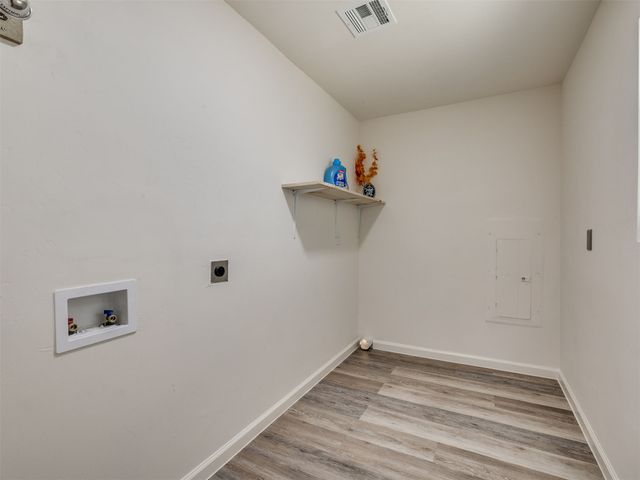 331 W 49th Street N, Tulsa, OK 74126