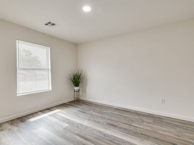 331 W 49th Street N, Tulsa, OK 74126