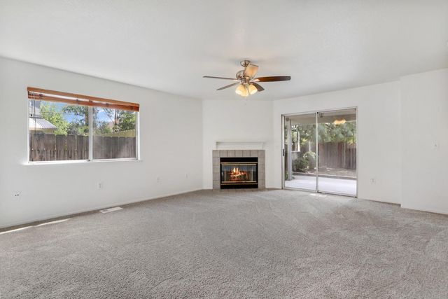 138 E Grove St, Stockton, CA 95204