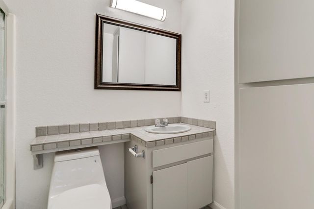 138 E Grove St, Stockton, CA 95204