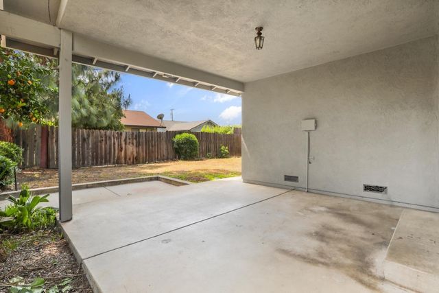 138 E Grove St, Stockton, CA 95204