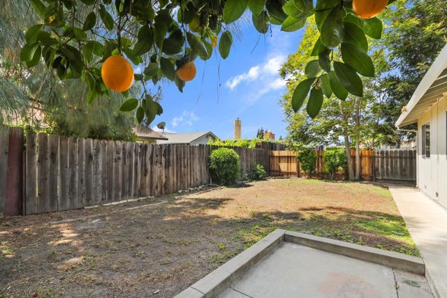 138 E Grove St, Stockton, CA 95204