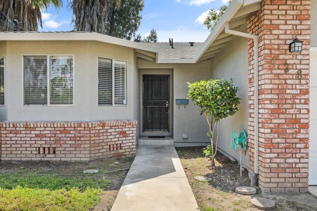 138 E Grove St, Stockton, CA 95204