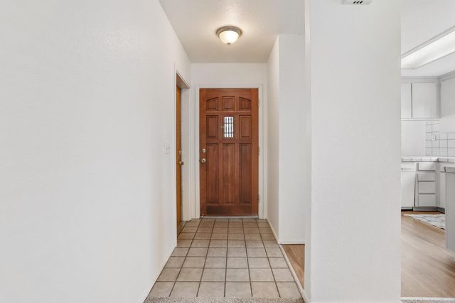 138 E Grove St, Stockton, CA 95204