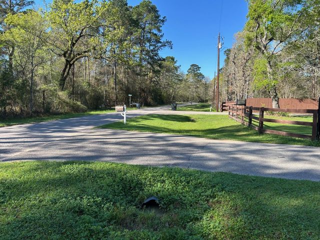 24636 Canterbury Circle, Hockley, TX 77447