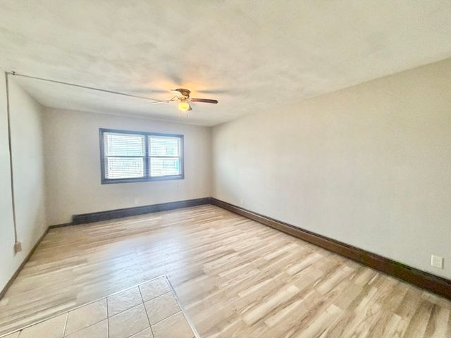 1215 Wall Street, Normal, IL 61761