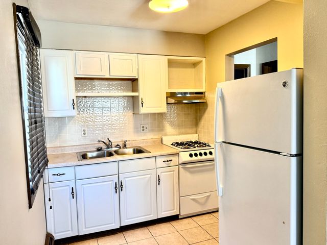 1215 Wall Street, Normal, IL 61761