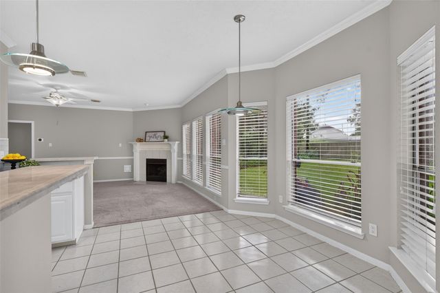 111 Pine Manor Drive, Conroe, TX 77385