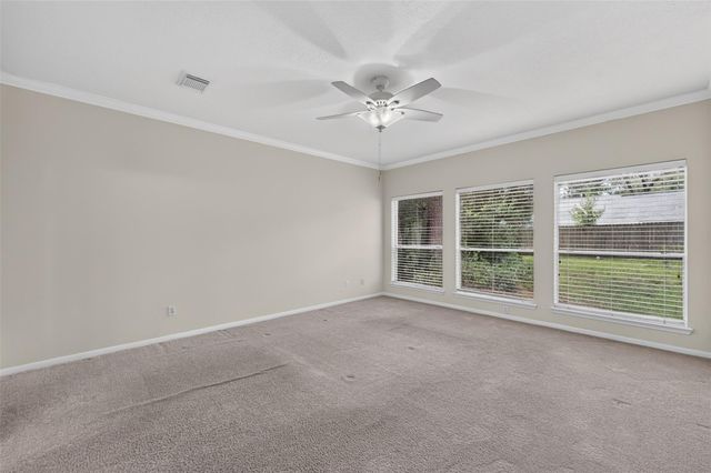 111 Pine Manor Drive, Conroe, TX 77385