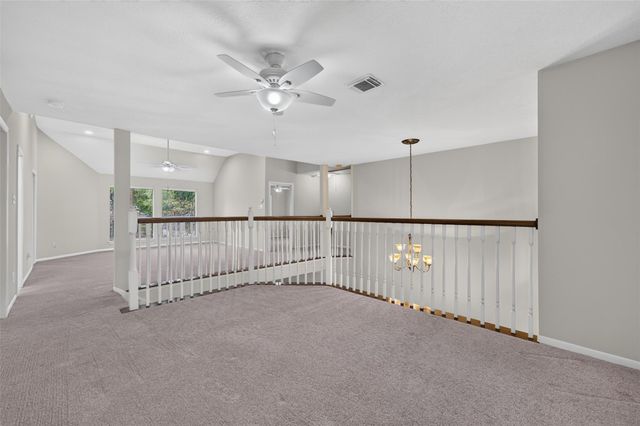 111 Pine Manor Drive, Conroe, TX 77385