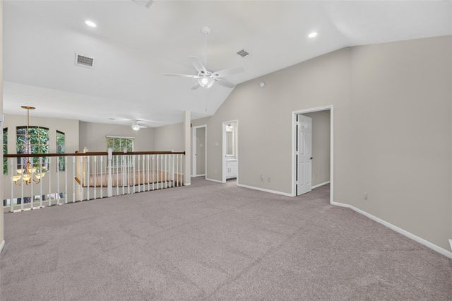 111 Pine Manor Drive, Conroe, TX 77385