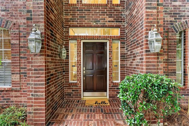 111 Pine Manor Drive, Conroe, TX 77385