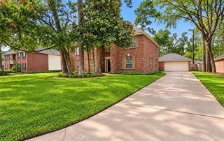 111 Pine Manor Drive, Conroe, TX 77385