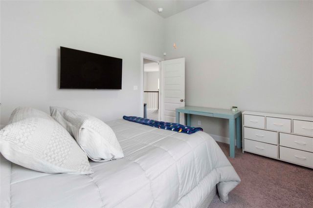 231 Village Oak DR, Austin, TX 78737