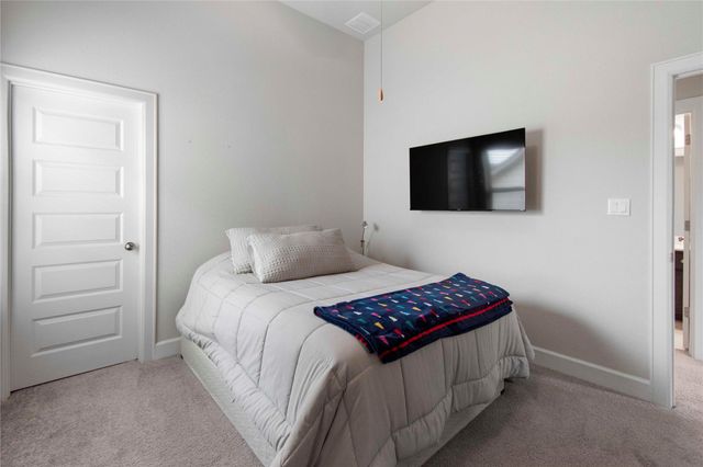 231 Village Oak DR, Austin, TX 78737