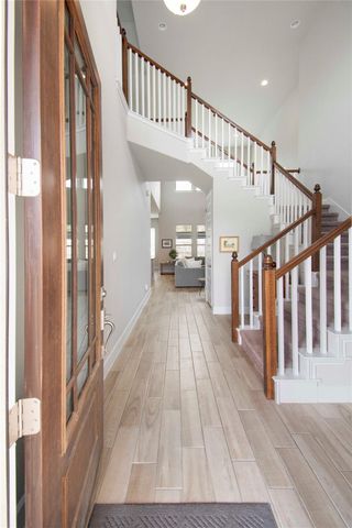 231 Village Oak DR, Austin, TX 78737