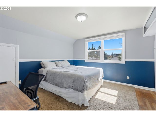 221 Se 109TH Ave, Portland, OR 97216