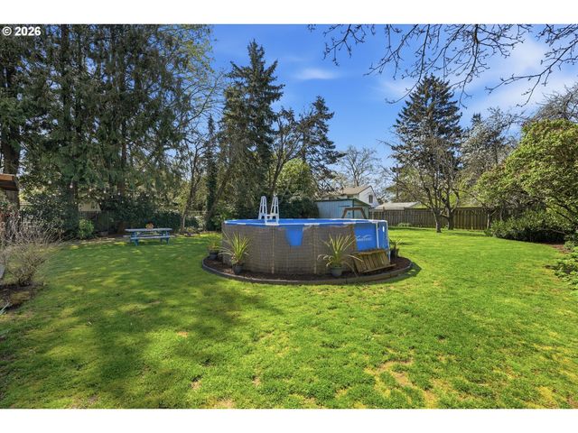 221 Se 109TH Ave, Portland, OR 97216