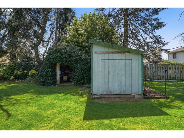 221 Se 109TH Ave, Portland, OR 97216