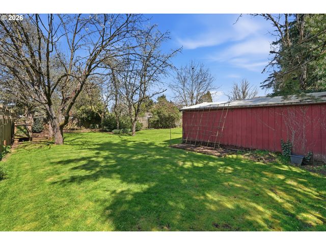 221 Se 109TH Ave, Portland, OR 97216