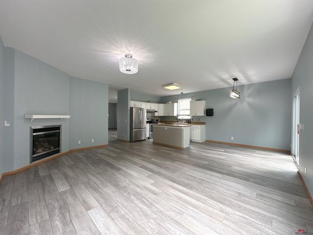 3810 S 189Th Street, Omaha, NE 68130