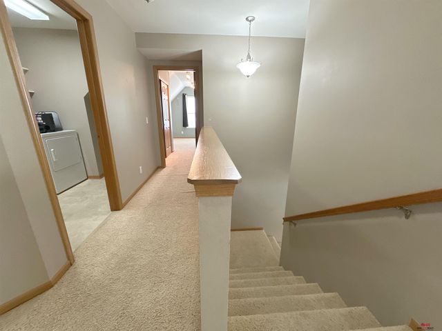 3810 S 189Th Street, Omaha, NE 68130