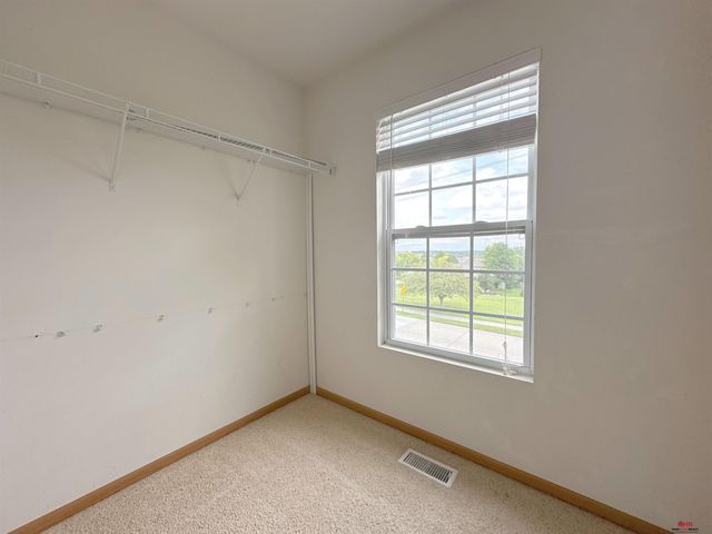 3810 S 189Th Street, Omaha, NE 68130