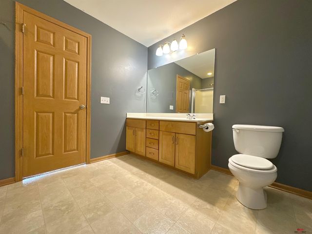 3810 S 189Th Street, Omaha, NE 68130