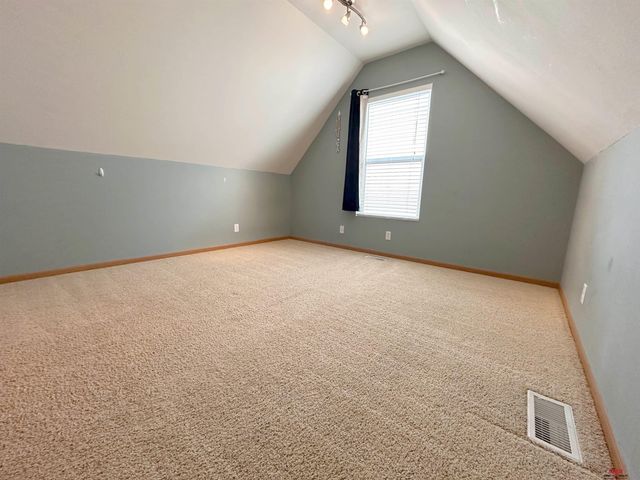 3810 S 189Th Street, Omaha, NE 68130