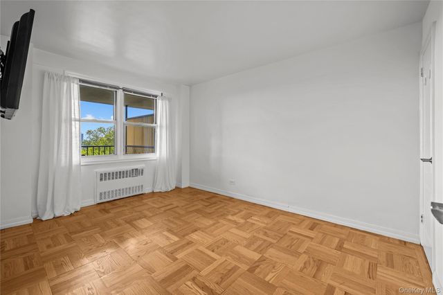 4555 Henry Hudson Parkway A908, Bronx, NY 10471