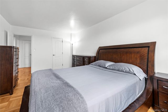 4555 Henry Hudson Parkway A908, Bronx, NY 10471