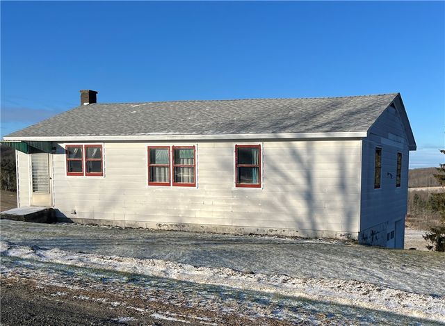 1647 County Road 27, Oxford, NY 13830