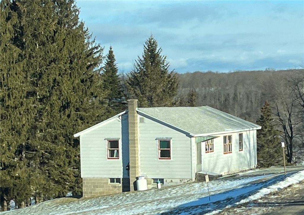 1647 County Road 27, Oxford, NY 13830