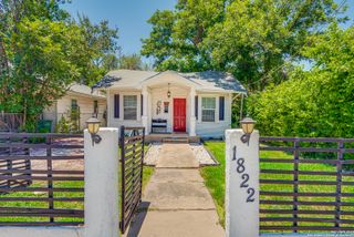 1822 W Woodlawn, San Antonio, TX 78201