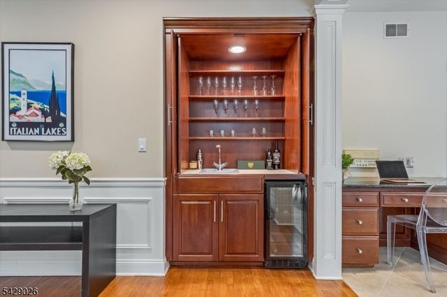 5 Chilton Rd, Chester Twp., NJ 07930