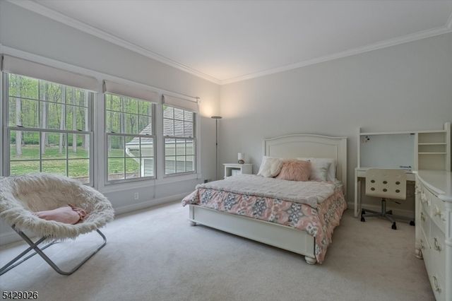 5 Chilton Rd, Chester Twp., NJ 07930