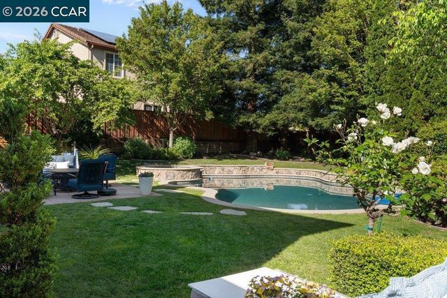 347 Shelterwood Ct, Danville, CA 94506