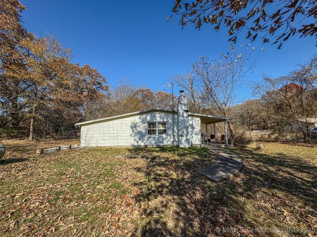 472665 E 780 Road, Stilwell, OK 74960