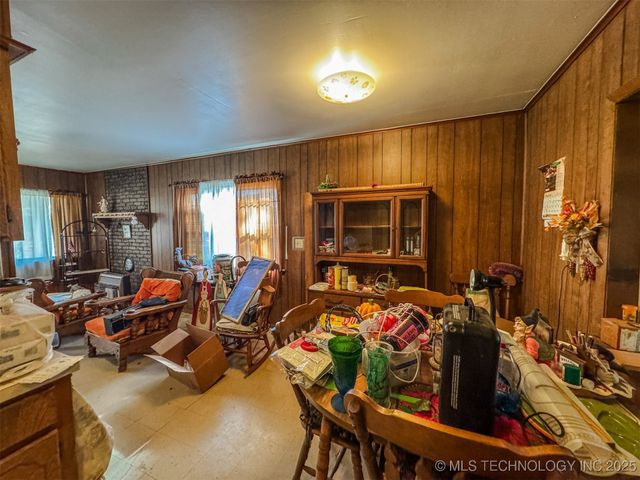 472665 E 780 Road, Stilwell, OK 74960