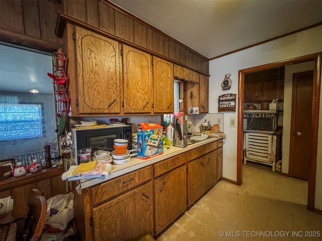 472665 E 780 Road, Stilwell, OK 74960