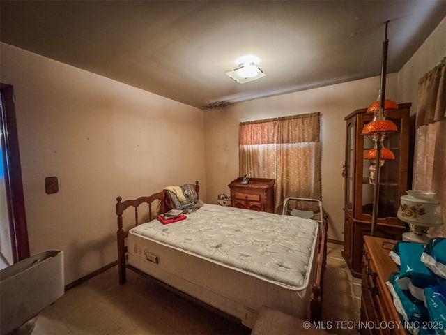 472665 E 780 Road, Stilwell, OK 74960