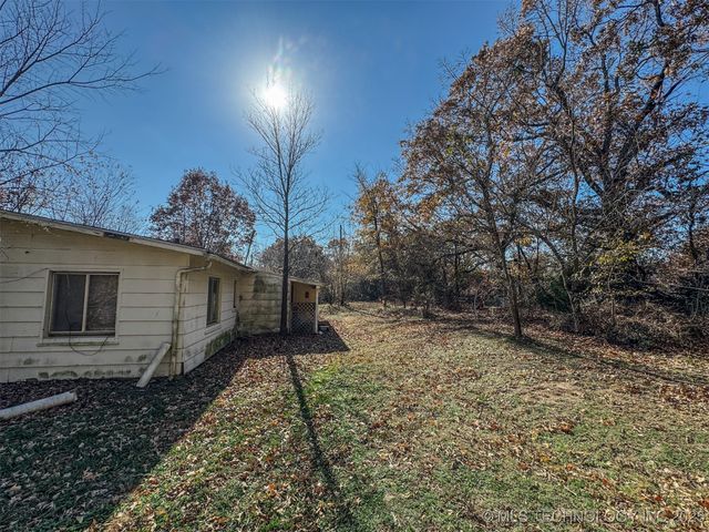 472665 E 780 Road, Stilwell, OK 74960
