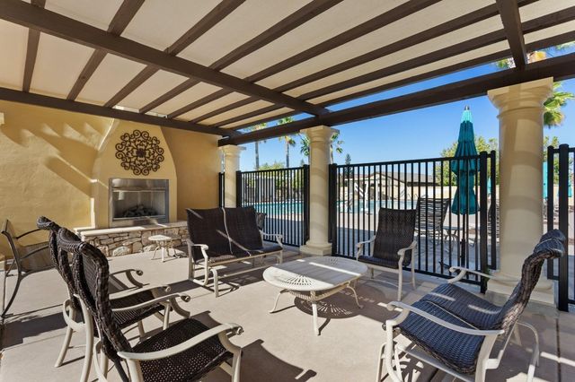 4385 Hovnanian Dr, Sacramento, CA 95834