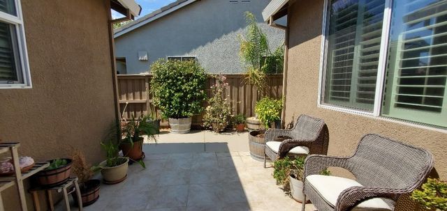 4385 Hovnanian Dr, Sacramento, CA 95834